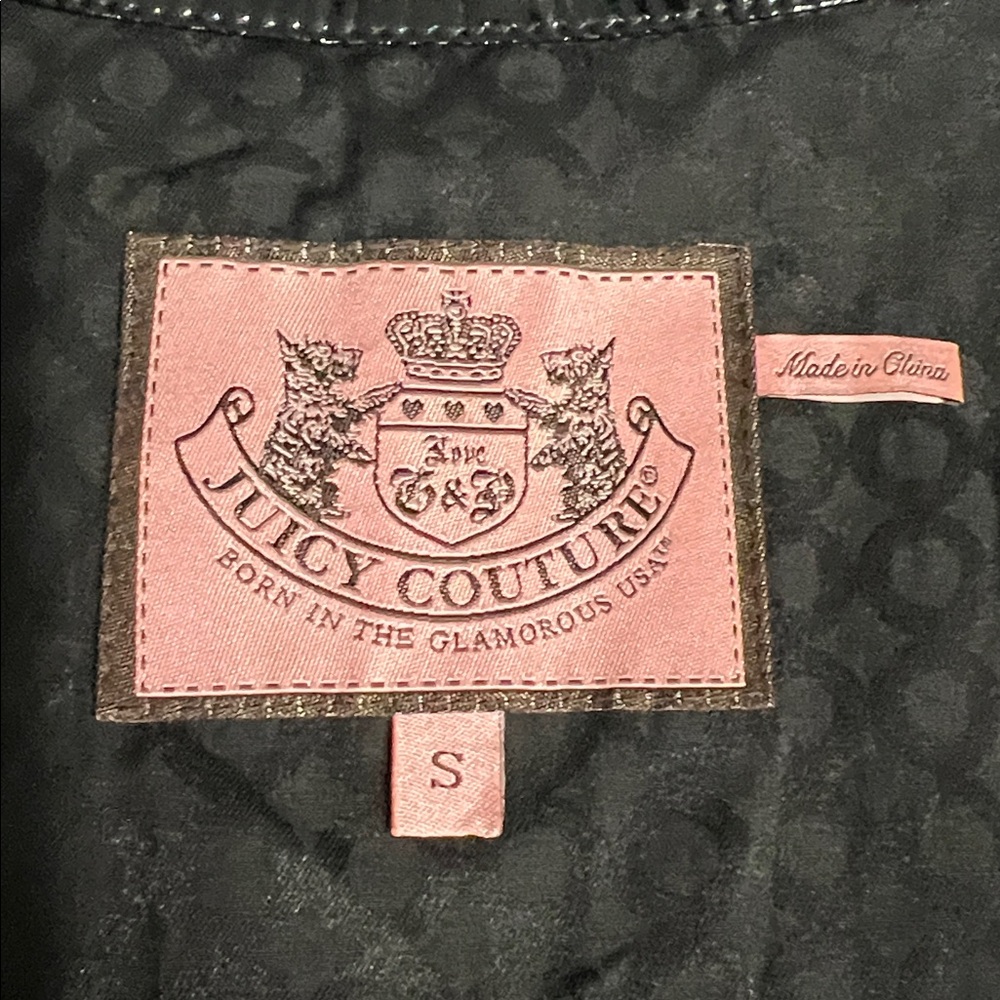 JUICY COUTURE | Black Rain Coat W/ Gold Logo Buttons & Ruffle 3/4 Sleeves 🖤 - Picture 10 of 11